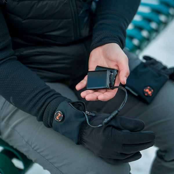 Mobile Warming Technology Gloves Heated Glove Liner Heated Clothing