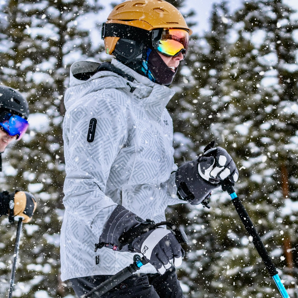 ski gloves with goggle wiper Mobile Warming Women's Aerial Snow Glove, White/Grey / LG